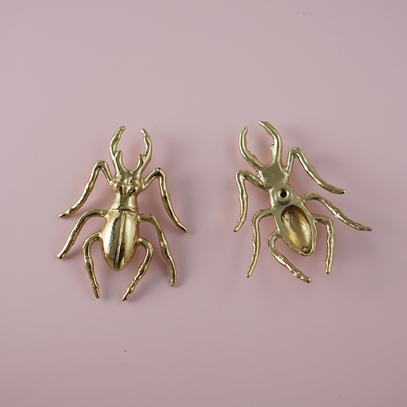 Brass Beetle Drawer Pulls Inse - Unique Furniture Hardware Pulls recensione e prezzo